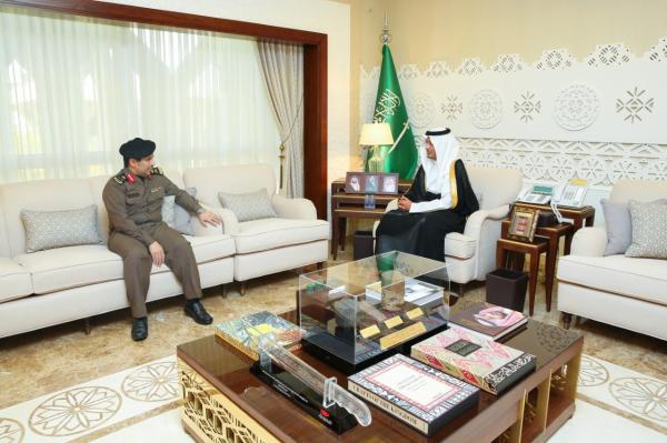 نائب أمير الشرقية ينوه بدعم القيادة للأجهزة الأمنية