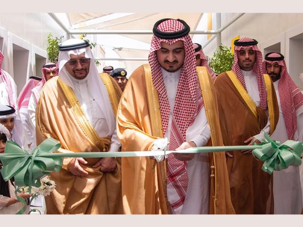 تدشين مشاريع تعليمية بنظام البناء الحديث في جدة