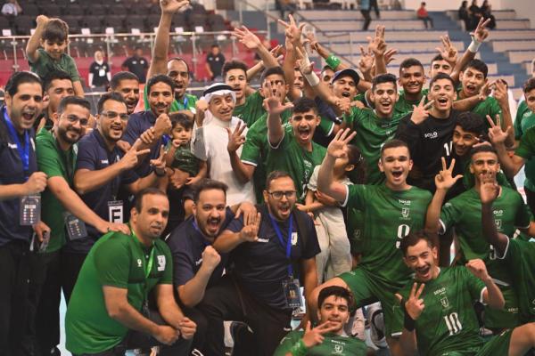 قبضة الأخضر.. في كأس العالم.!