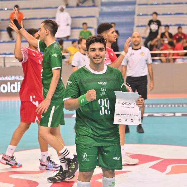 قبضة الأخضر.. في كأس العالم.!