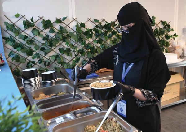 «ميفانا».. رواد أطباق أبها الشهيرة يتألقون «فوق الجبال»