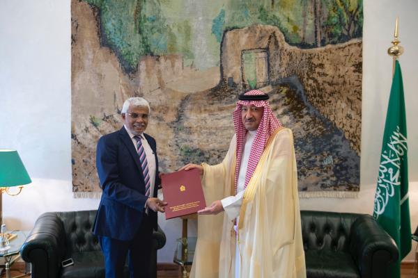ولي العهد يتلقى رسالة خطية من رئيس سريلانكا