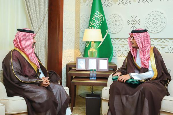 نائب أمير الشرقية يوجه بتكثيف برامج الرعاية الإسعافية للحالات الطارئة