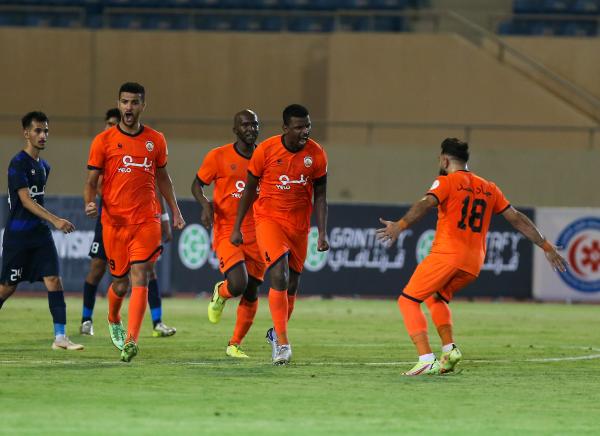 الساحل يخزي العين بهدفين