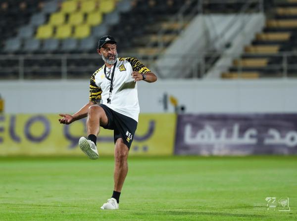 بامسعود يدخل قائمة سانتو