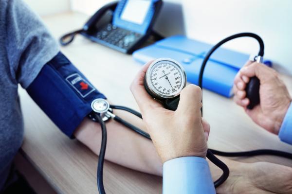التدخين يسبب ارتفاع ضغط الدم وتليف الكبد