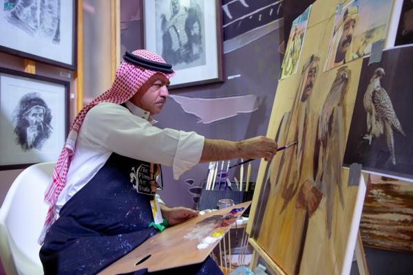 فرصة لنشر الجمال وغرس القيم«فنون» معرض الصقور والصيد..