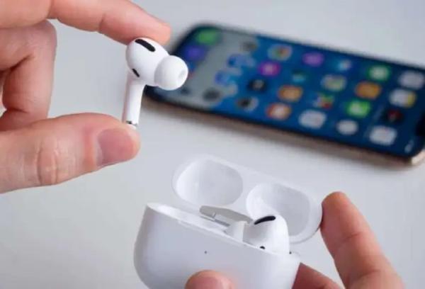 مدعمة بشريحة H2.. مميزات وسعر سماعات AirPods Pro 2