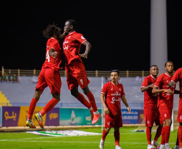 الأخدود يعزف على وتر «الرياض»