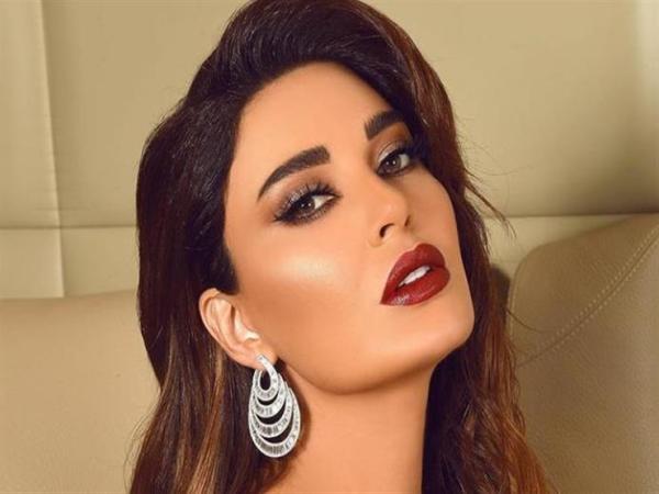 «سيرين عبد النور» تفكر في اعتزال التمثيل