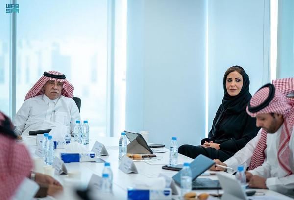 وزير التجارة يناقش تحديات قطاع الأعمال والحلول المقترحة