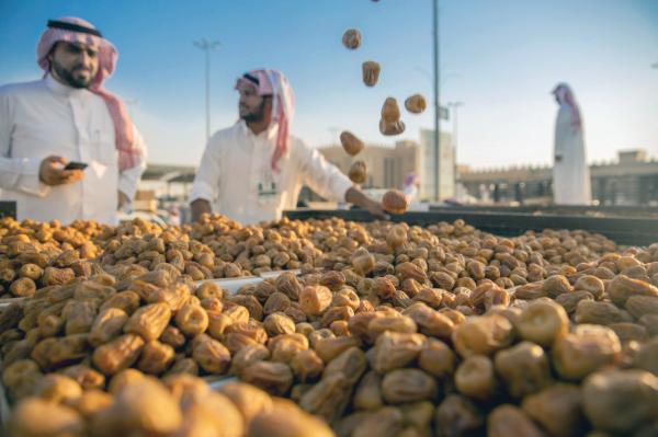 «إن بي أر»: المملكة أكبر منتجي التمور بالعالم