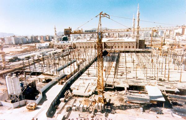 المسجد النبوي.. تاريخ حافل بالعمارة والتطوير