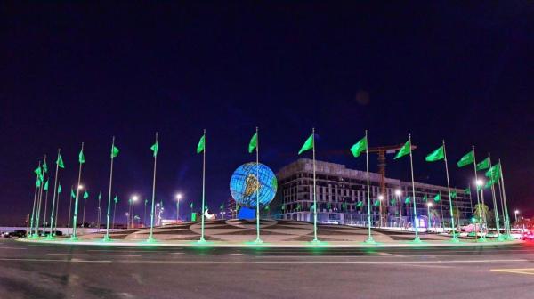 3500 علما تزين طرق وميادين جدة.. والفعاليات تجذب الزوار