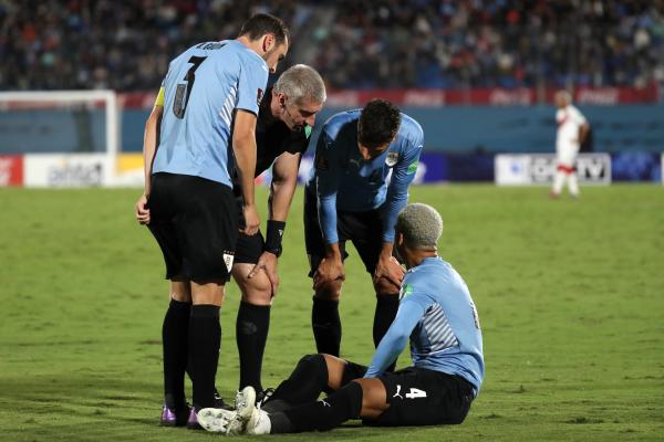 عاصفة التوقف الدولي تعصف ببرشلونة