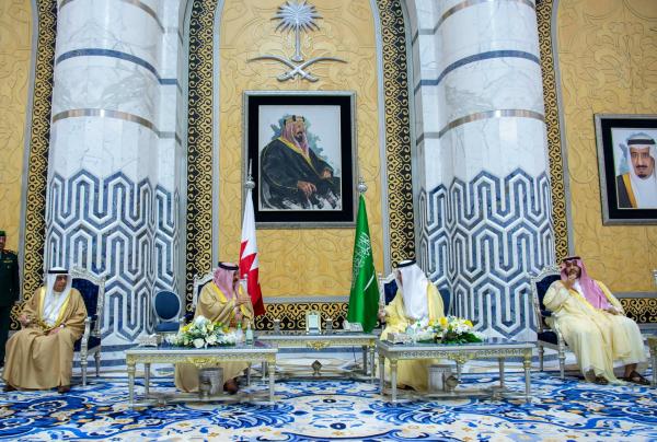 ملك البحرين يصل إلى جدة في زيارة للمملكة