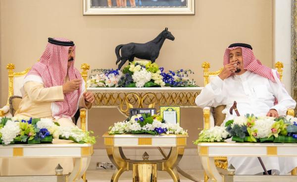 عاجل| خادم الحرمين الشريفين يستقبل ملك مملكة البحرين