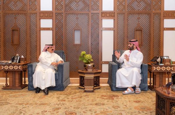 ولي العهد يستقبل ملك مملكة البحرين