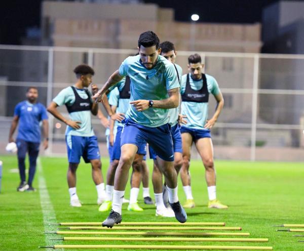 الفتح يستعد لأبها بمناورة.. وعودة الدوليين