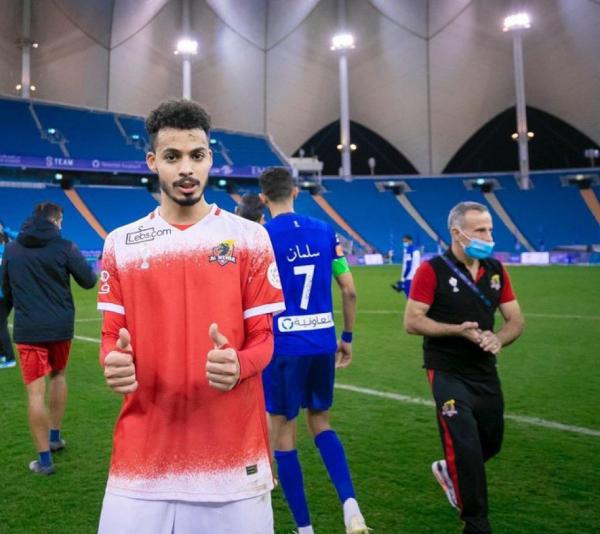 التعاون يتوصل لاتفاق مع مدافع الوحدة نور الرشيدي