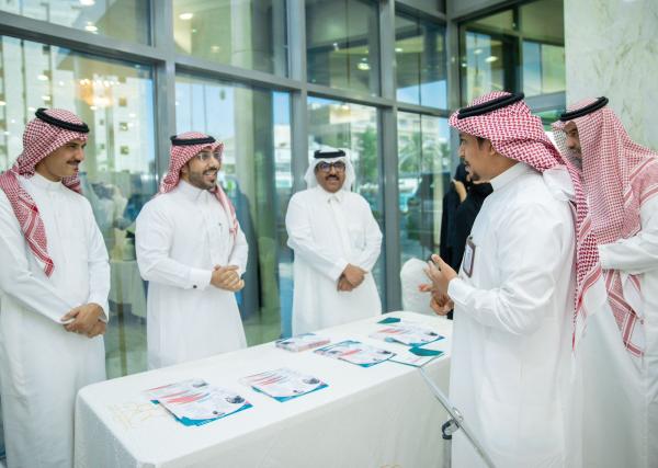 بمشاركة 6 أجنحة.. مدير تعليم الرياض يفتتح معرضًا عن الصحة النفسية