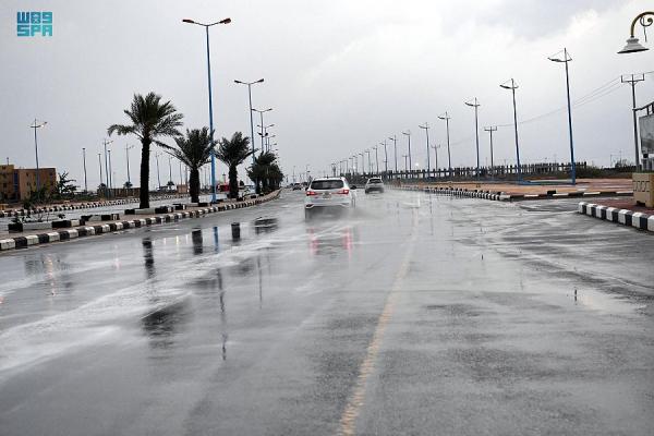 أمطار رعدية و أتربة مثارة على جازان