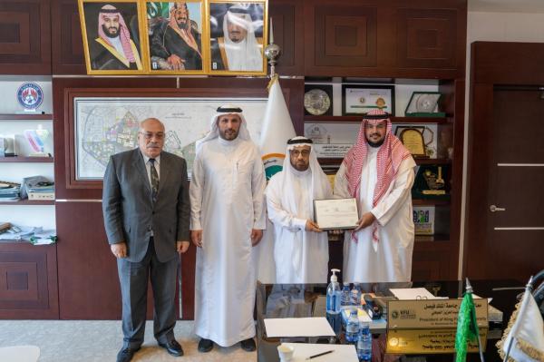 جامعة الملك فيصل تحصل على تصريح من «الالتزام البيئي»
