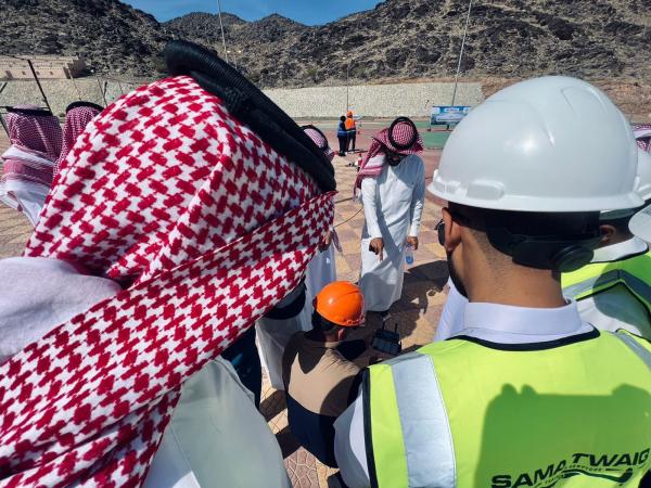30 متدربا على قيادة الطائرات بدون طيار ضمن «العقيق الذكية»