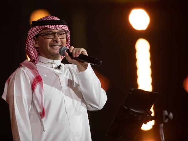 عبدالمجيد عبدالله..يتألق في أجمل حفلاته بالبحرين