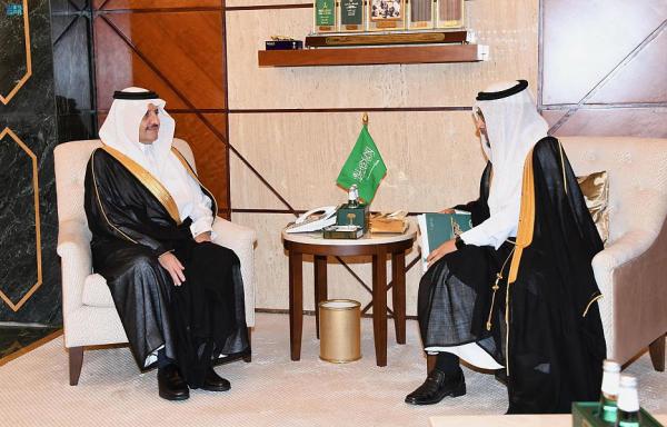 أمير الشرقية يشيد بالدور الذي تقوم به جامعة الملك فيصل في خدمة أبناء وبنات الوطن
