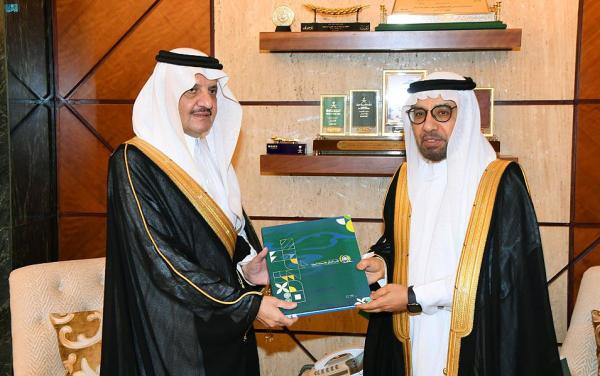 أمير الشرقية يشيد بالدور الذي تقوم به جامعة الملك فيصل في خدمة أبناء وبنات الوطن