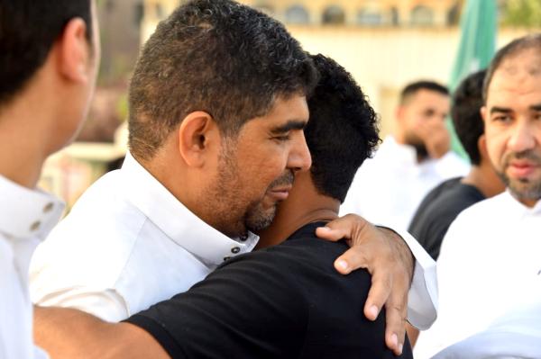 بعد 12 يوما من وفاته.. «طفل الحافلة» يوارى الثرى