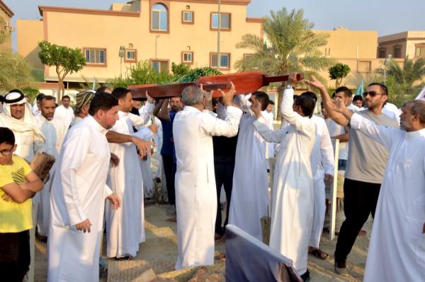 بعد 12 يوما من وفاته.. «طفل الحافلة» يوارى الثرى