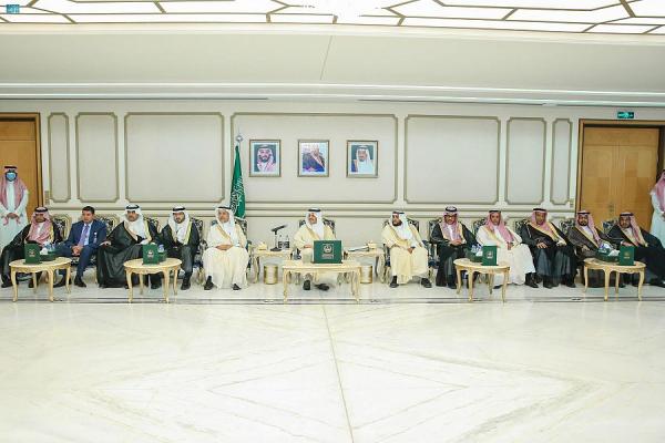 أمير الشرقية يدشّن حملة التطعيم ضد الإنفلونزا الموسمية
