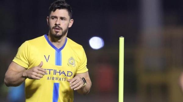 بسبب البرازيلي جوليانو.. الفيفا يحرم النصر من قيد لاعبين جدد