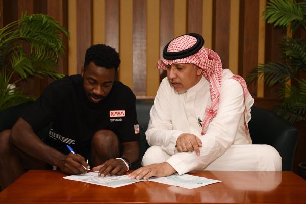 «سلة الأهلي» تضم أيمن بلال