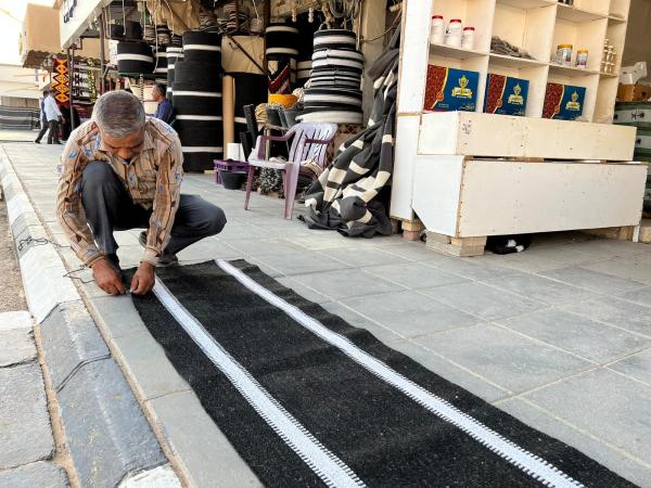 الشتاء ينعش مبيعات «بيوت الشعر» بحفر الباطن