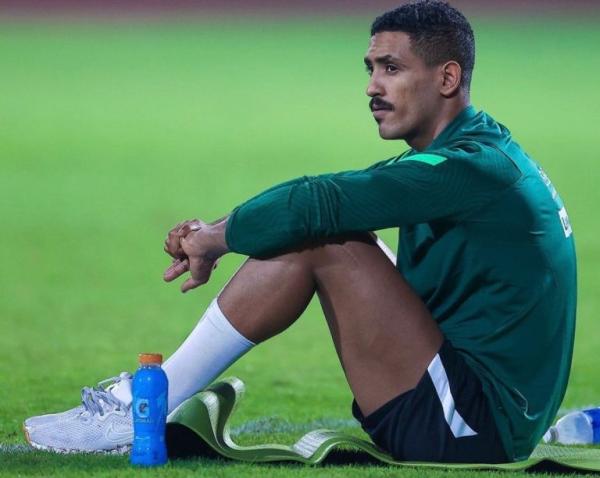 الشباب يُعلن خضوع فواز القرني لعملية جراحية ناجحة