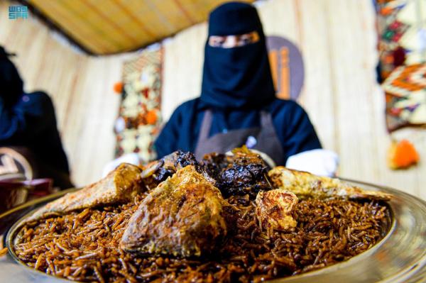 «الصيادية».. وجبة ساحلية تراثية على طريقة أهالي تبوك