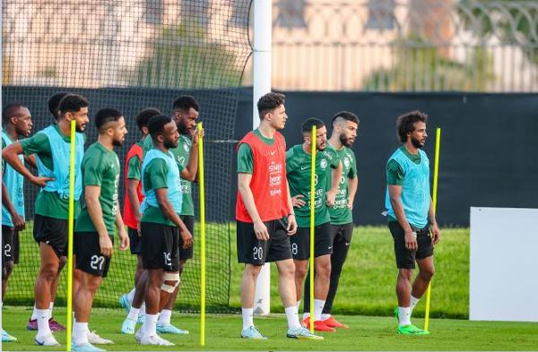 المنتخب السعودي يواصل استعداداته لودية أيسلندا