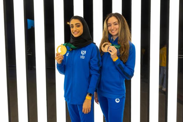 سيدات الهلال.. تتصدر سباق الذهب.!