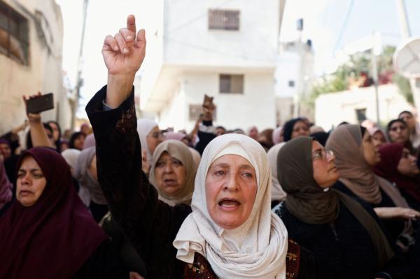 قوات الاحتلال تعتقل عدداً من الفلسطينيين في جنين