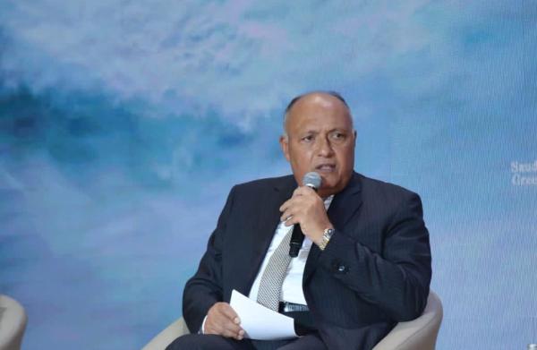 وزير الخارجية المصري يطالب بسرعة التمويل المناخي لمواجهة النزوح