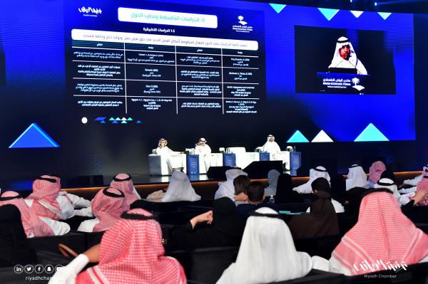 وزير الموارد البشرية: 2.2 مليون سعودي يعملون بالقطاع الخاص