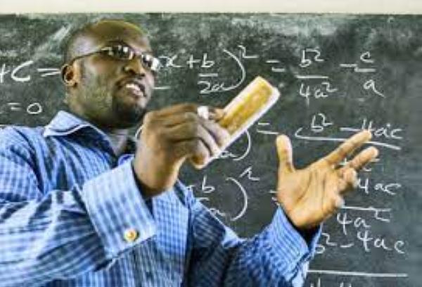 حركة اليدين كفيلة بإيصال معلومات كثيرة من خلال لغة الجسد