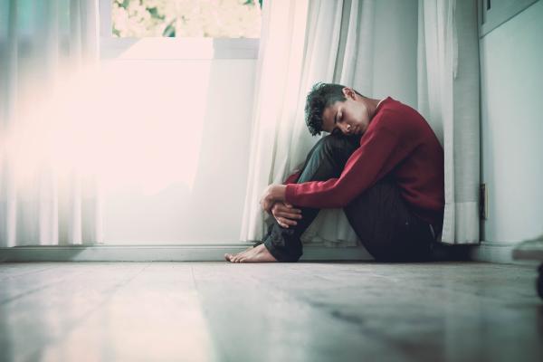 التوقعات العالية ربما تسبب لك اكتئاب مبتسم - مشاع إبداعي