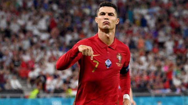 نيفيز: مستوى كريستيانو رونالدو 'هائل'