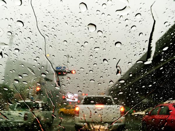 الأمطار الجبهية ينتج عنها عواصف رعدية- مشاع إبداعي