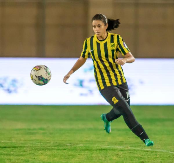 مواجهة قوية بين سيدات الشباب والاتحاد بالدوري