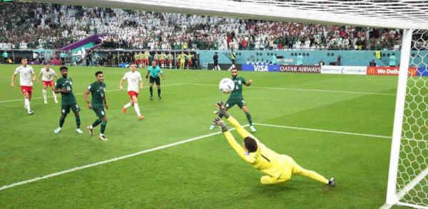 صور مباراة السعودية وبولندا في كأس العالم
